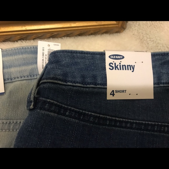 Old navy size 4 strech - Picture 2 of 6